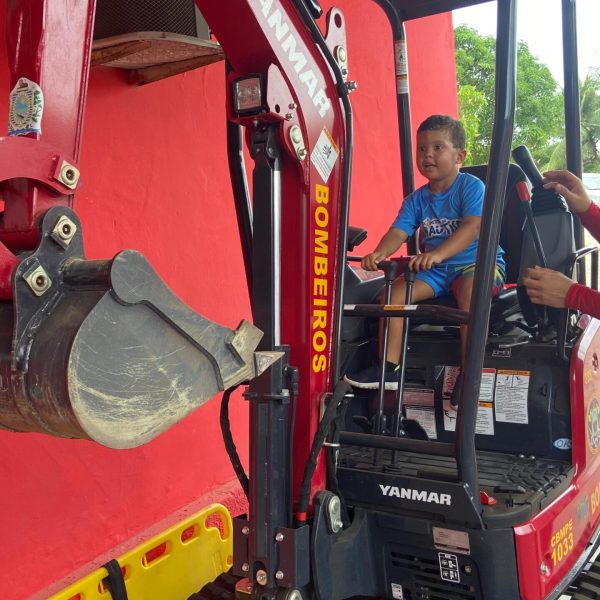 UM DIA INESQUECÍVEL: VISITA AO CORPO DE BOMBEIROS